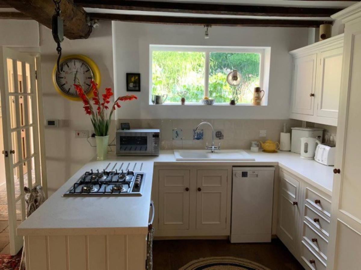 Pass The Keys Magical Period House In The Heart Of Holiday home