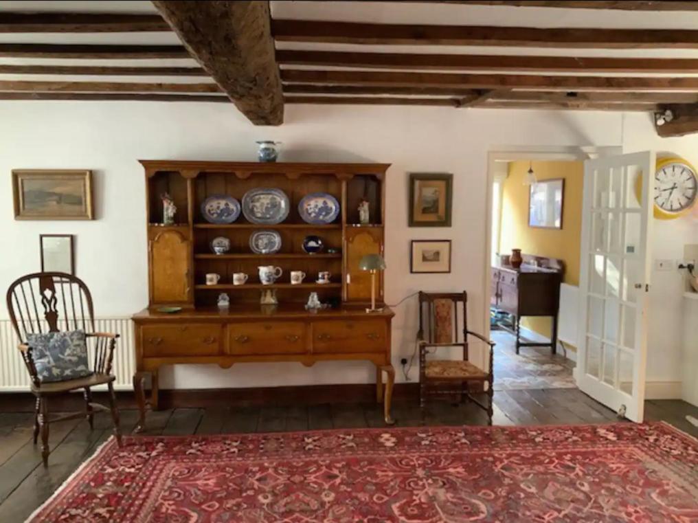 Pass The Keys Magical Period House In The Heart Of Holiday home Ludlow