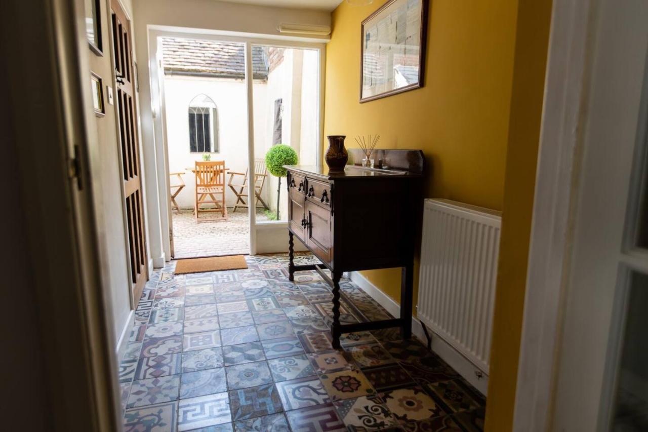 Pass The Keys Magical Period House In The Heart Of Holiday home Ludlow